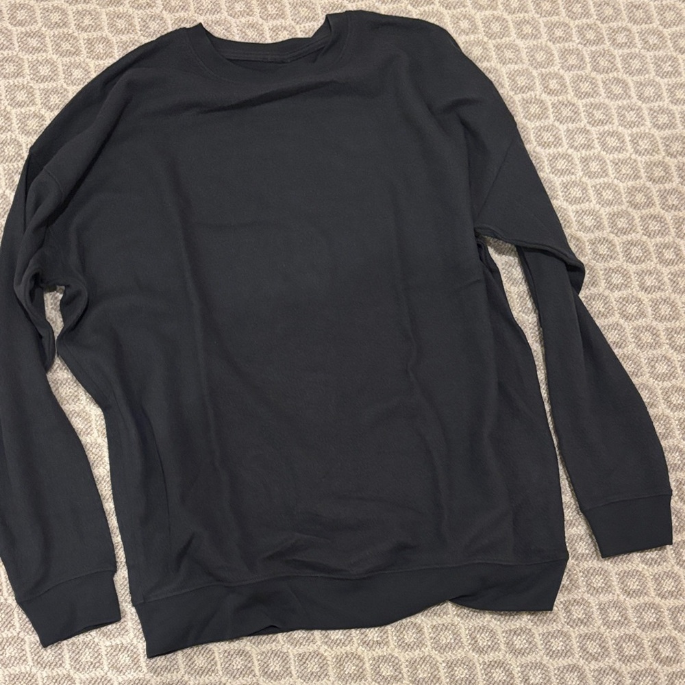 Classic charcoal women’s top